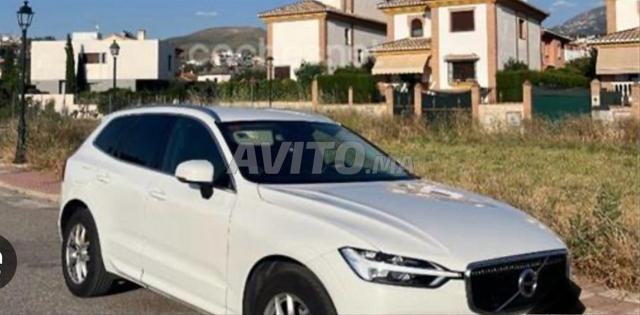 Volvo XC60 Diesel Automatique 2021 à Salé - 2