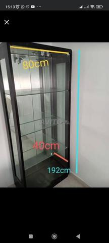 Vitrine originale propre bon état d'Europe
