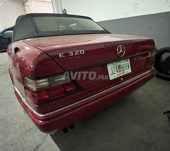 Mercedes-Benz Classe E Essence Automatique 1995 - 2