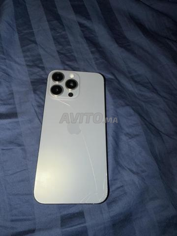 iPhone 15 Pro Max bon état importé d’Europe - 2
