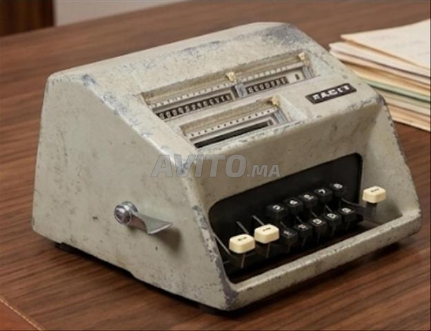 Calculatrice mécanique FACIT - 2