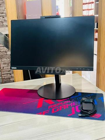 Lenovo All-in-One 22 Gen3 i5 8Go 256Go