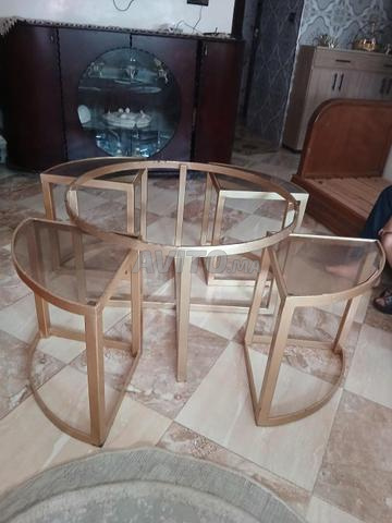 Table et quatre chaises - 2
