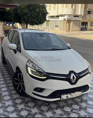 Renault Clio Diesel Manuelle 2019 à Oujda - 2