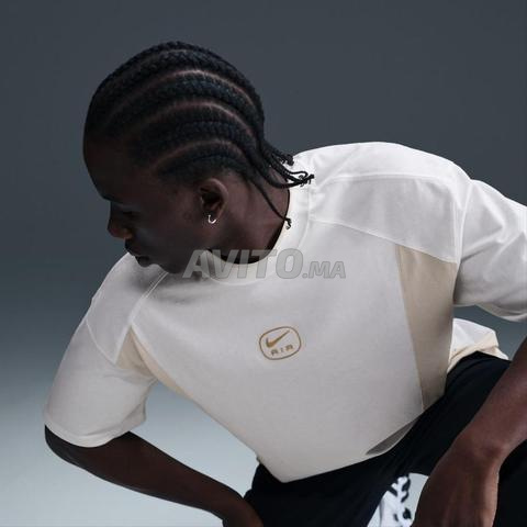 T-shirt Nike Air Original Disponible taille M - 2