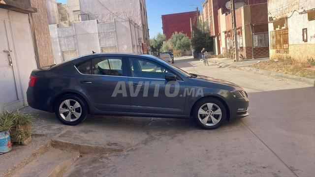 Skoda Octavia modèle 2019 bon état