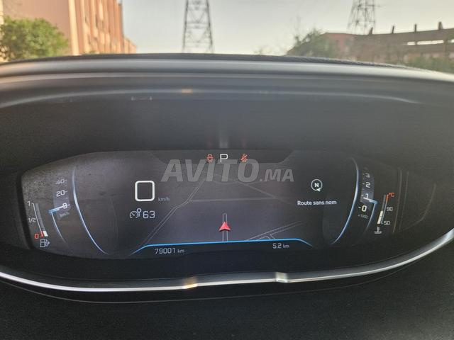 Peugeot 5008 Diesel Automatique 2020 à Marrakech - 2