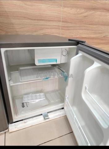 Petit réfrigérateur mini-bar à vendre - 2
