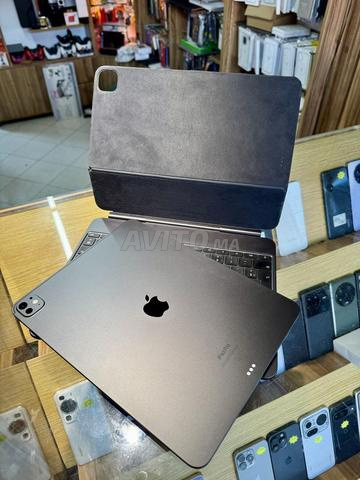iPad Pro M4 13 pouces et clavier Magic - 2