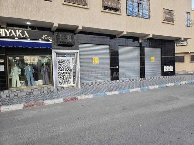 Magasins à vendre ou à louer - 2