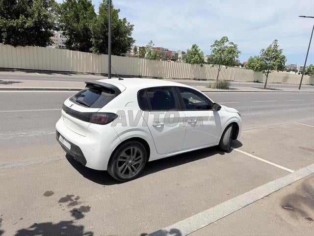 Peugeot 208 Diesel Manuelle 2022 à Casablanca - 2