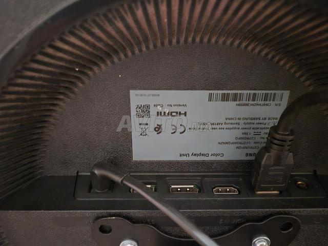 Écran PC Samsung C27RG50FQ Courbé 240Hz - 2
