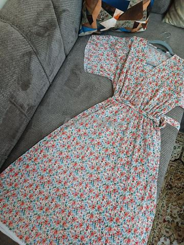 Robe à vendre portée une fois.