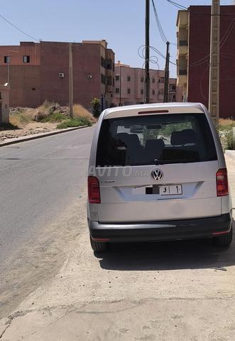 Volkswagen Caddy Diesel Manuelle 2021 à Marrakech - 2