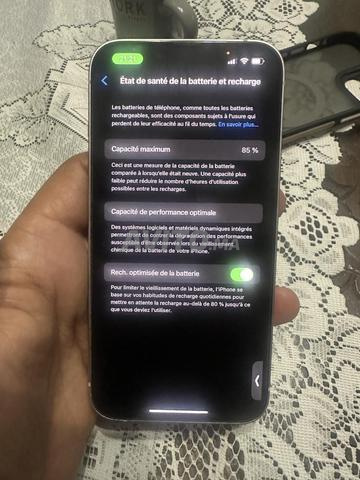 iPhone 14 presque neuf 85 - 2