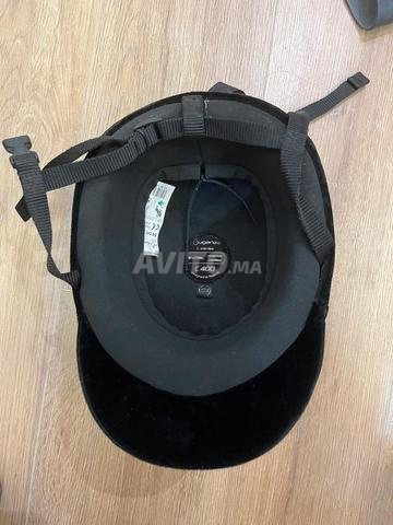 Casque d'équitation en très bon état - 2