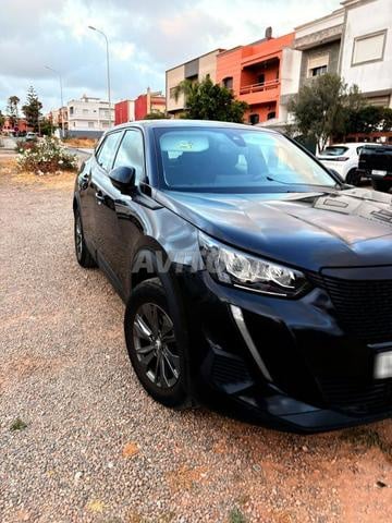 Peugeot 2008 diesel automatique modèle 2021 - 2