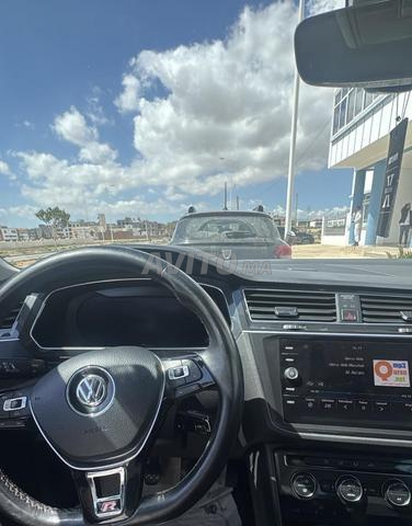 La voiture est de type TIGUAN, elle est encore propre, tout intéressé est le bienvenu - 2