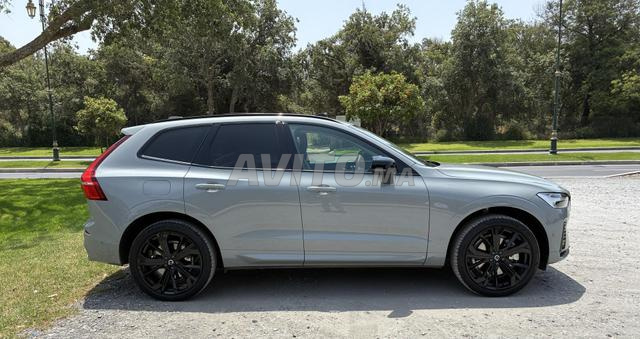 فولفو XC60 2025 - هجينة قابلة للشحن