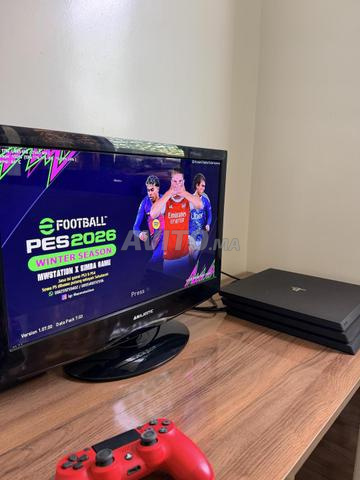 À Vendre : PS4 Pro 1TB Flashée GoldHen 9.00 et Jeux aux choix