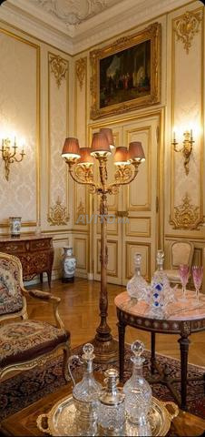 Majestueux lampadaire ancien en bronze