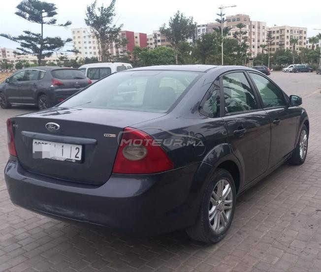 ford focus ghia 
