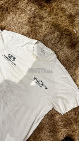 T-shirt style old money BERSHKA taille L - 2