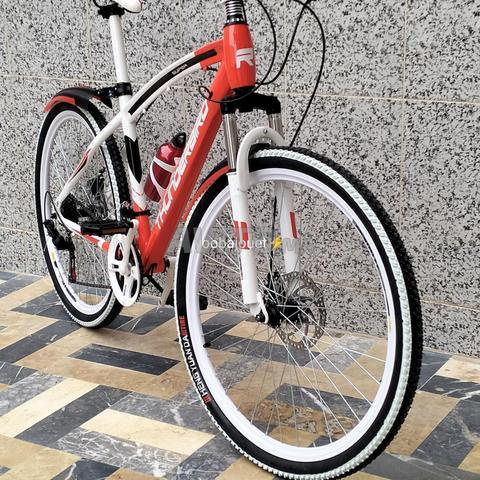 Vélo . 26.5 pouces - 2