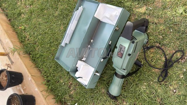 مطرقة هدم في حقيبتها - حالة جديدة - 2