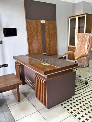 هيبة المدير في تفاصيل مكتب أنيق وفاخر - 2