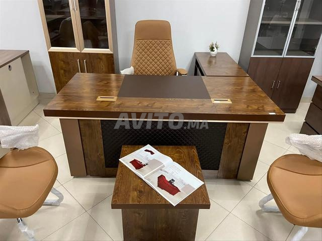 Bureaux, chaises, armoires à prix abordables - 2