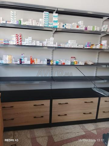 RAYONNAGE PARA-PHARMACIE - 2