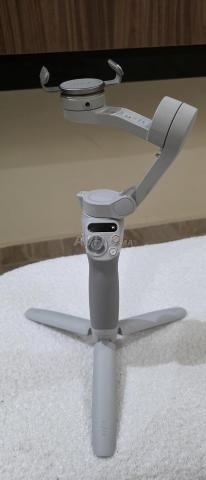 DJI OM 4 POUR OSMO MOBILE 4 (ORIGINAL)