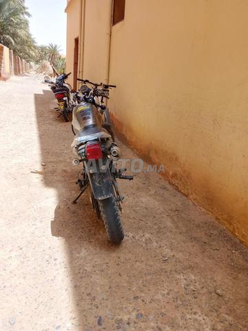 Honda 125cc rare au Maroc, vide sans papiers - 2
