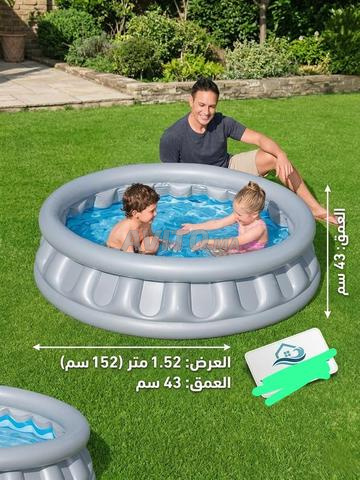 Piscine vaisseau spatial pour jouer - 2