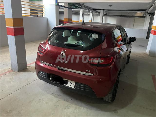 Renault Clio Diesel Manuelle 2018 à Salé - 2