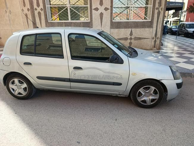 clio2 boon état libghaha merhba 