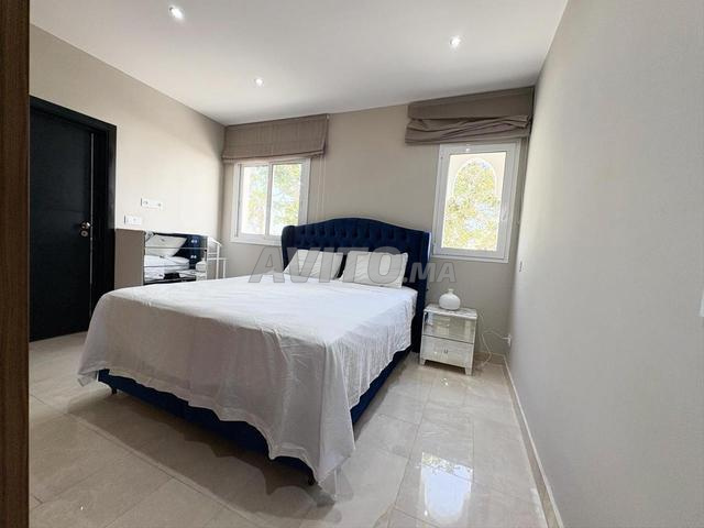 Appartement à louer à la journée avec piscine et jardin - 2