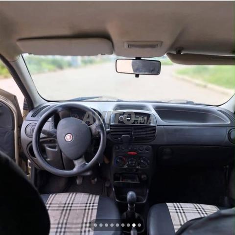 Fiat Punto Diesel Manuelle 2011 à Settat - 2