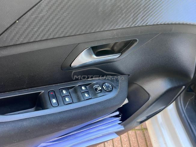 Peugeot 208 2021