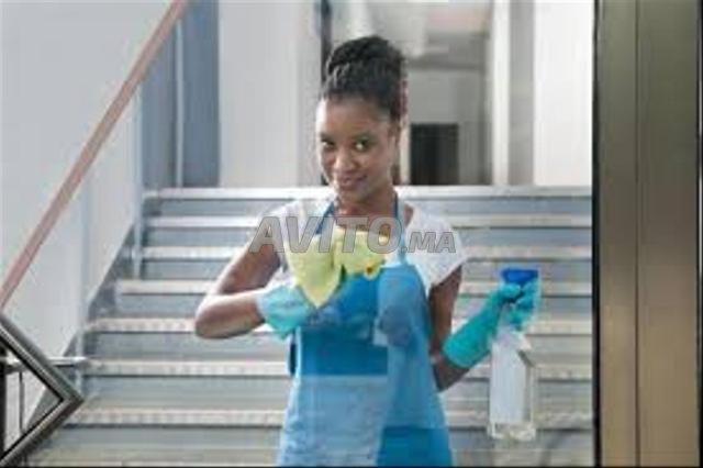 Femmes de ménages polyvalentes africaines
