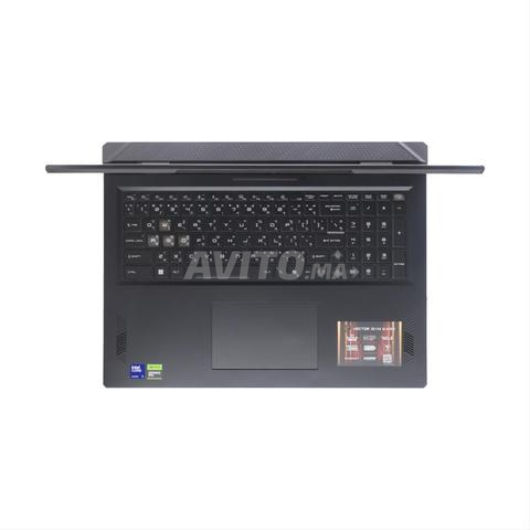 MSI Vector 18 HX AI RTX 5090 Ultra 9 - 2