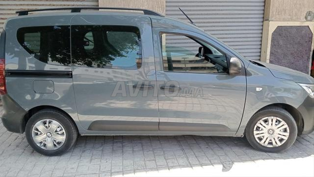 رينو إكسبريس ديزل يدوية 2024 في الرباط - 2