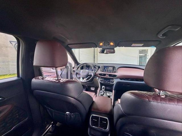 Hyundai Santa Fe Diesel Automatique 2021 à Tanger - 2