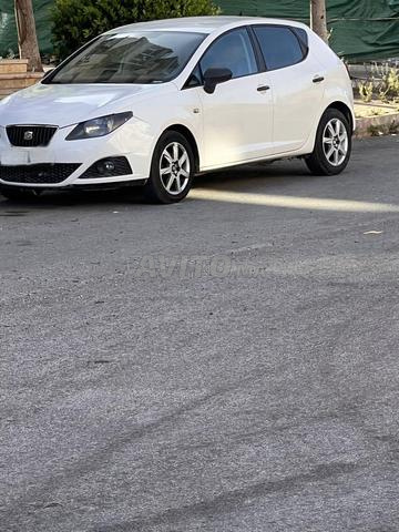SEAT IBIZA 1.4 ESSENCE - 2