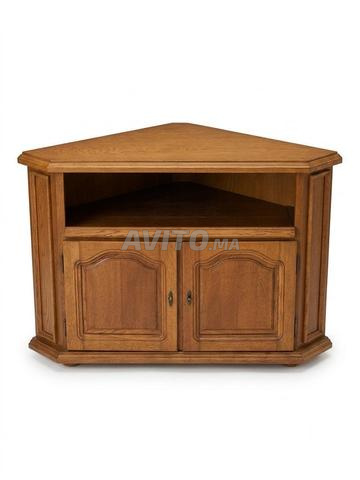 Meuble en bois pour coin / meuble TV - 2