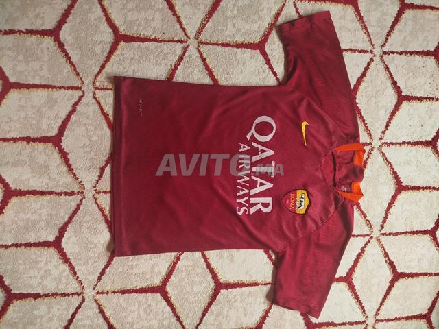 Kit Real Madrid 2023 et AS Roma kit 2018 - 2