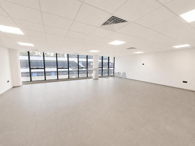 À LOUER - 2 plateaux de bureau neufs à Mohammedia