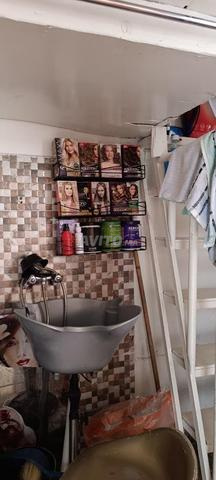Salon de coiffure pour femmes à vendre avec équipement