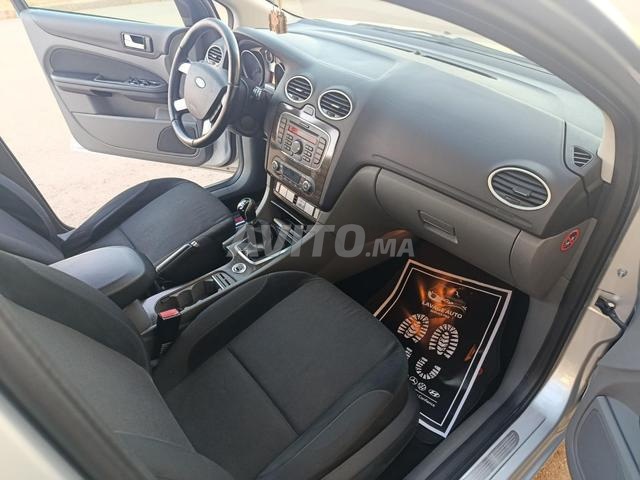 Ford focus GHIA plus 2011 - 2